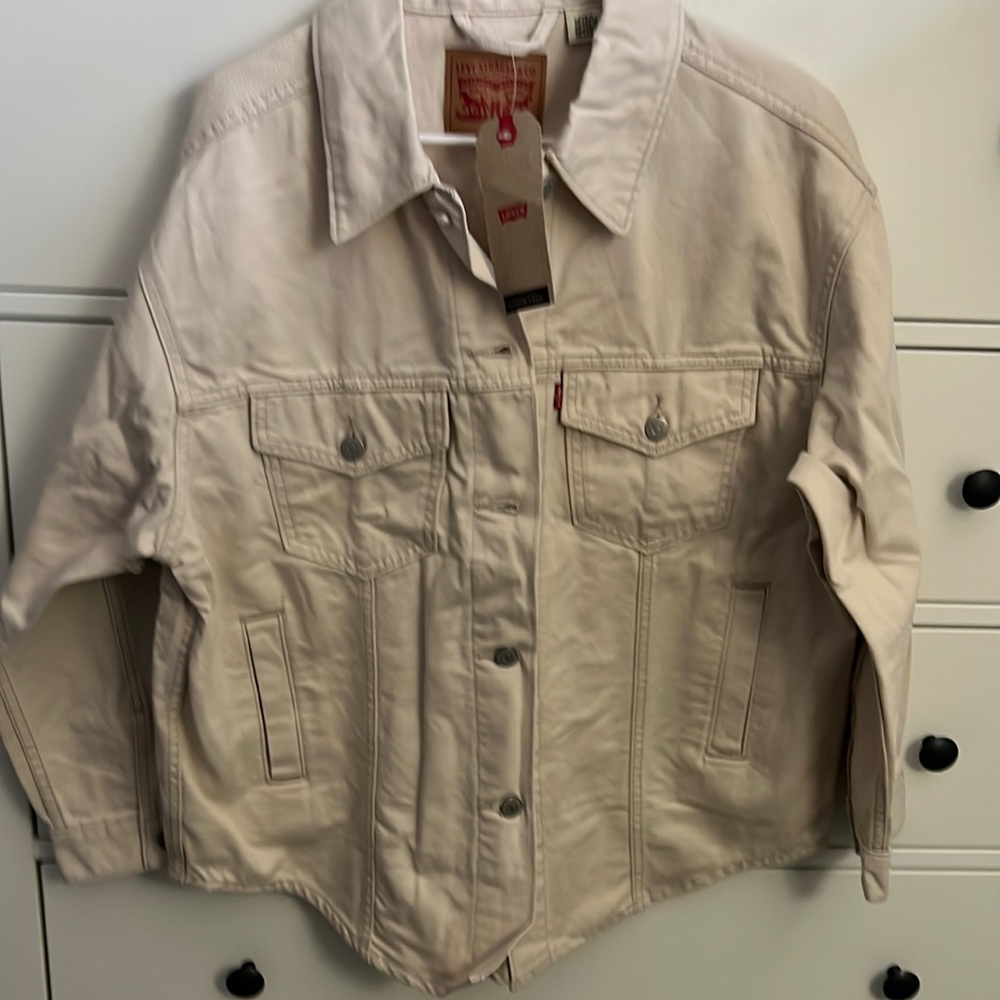 Levi Straus  oversized Jean Jacket.  Crème color